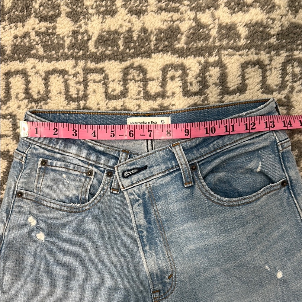 Distressed Light Blue Jeans - Picture 3 of 4